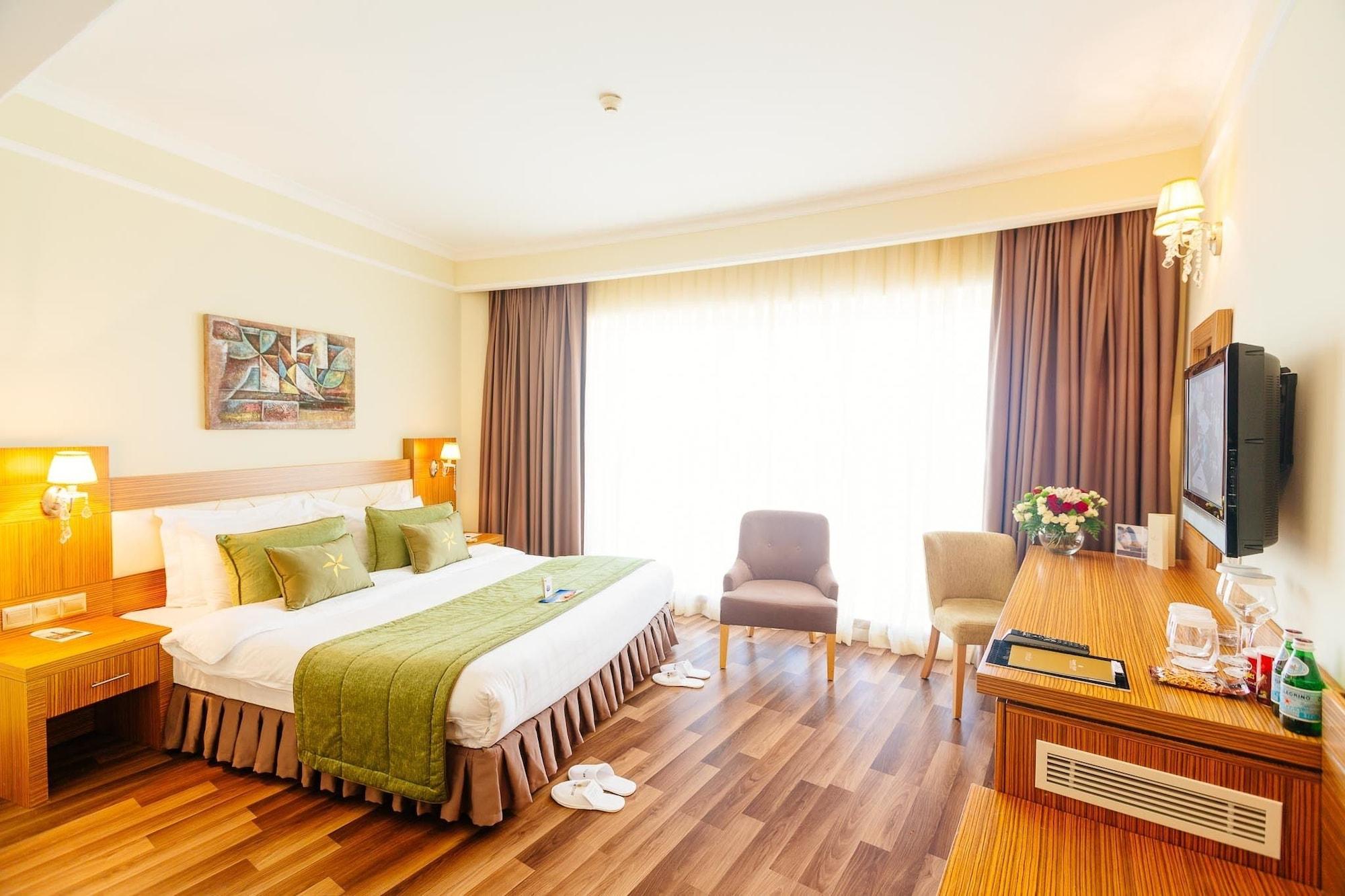 Grand Pasha Luxury Central Nicosia Hotel & Casino Zewnętrze zdjęcie