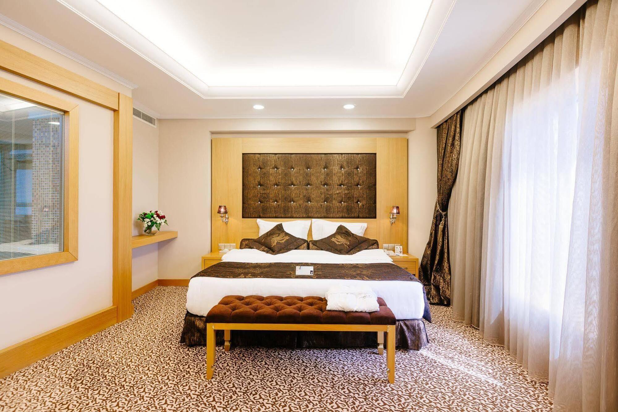 Grand Pasha Luxury Central Nicosia Hotel & Casino Zewnętrze zdjęcie
